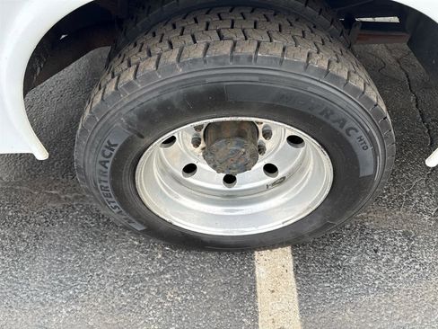 Used 2021 Ford F550 2WD Crew Cab Super Duty w/ XLT Value Package image 9