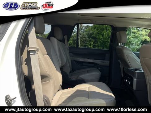 Used 2020 Ford Expedition XLT w/ Equipment Group 202A AWD/4WD image 15