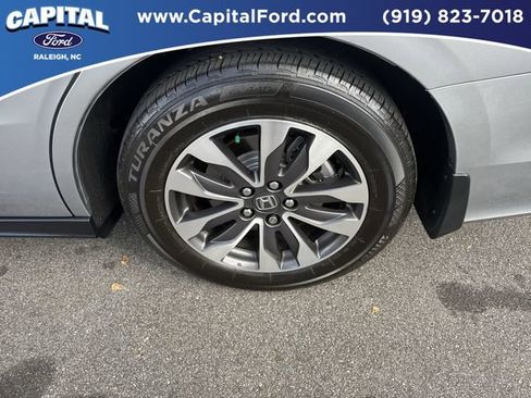 Used 2024 Honda Odyssey EX-L image 13