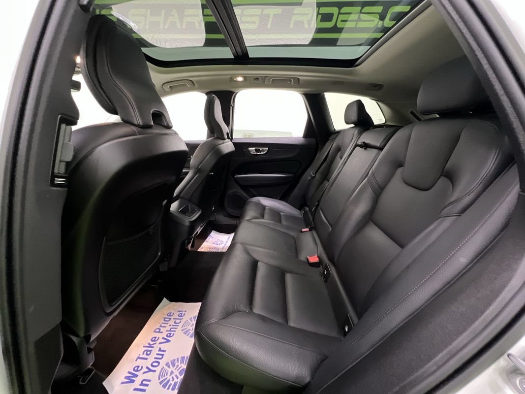 Used 2023 Volvo XC60 B5 Plus FWD image 25