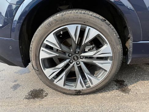 Used 2024 Audi Q8 Premium Plus AWD/4WD image 48