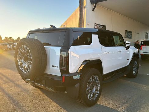 Used 2025 GMC Hummer EV 3X w/ LPO, Sport Package image 7