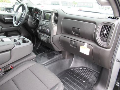 New 2026 Chevrolet Silverado 1500 W/T image 10