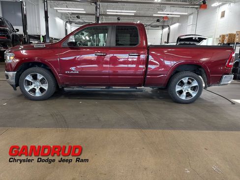 Used 2019 RAM 1500 Laramie AWD/4WD image 1