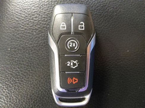 Used 2016 Ford F150 Lariat w/ Equipment Group 502A Luxury image 32