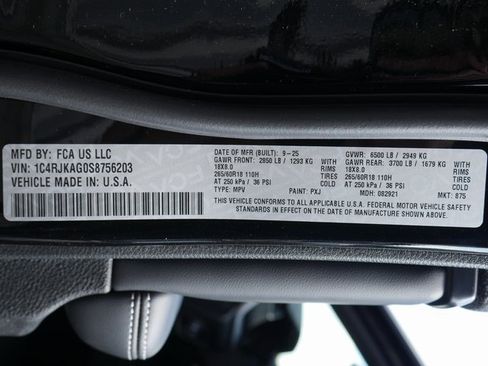 New 2025 Jeep Grand Cherokee L Laredo w/ Luxury Tech Group I image 26