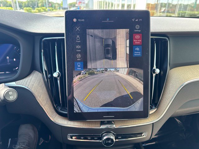 Certified 2026 Volvo XC60 B5 Plus AWD/4WD image 26