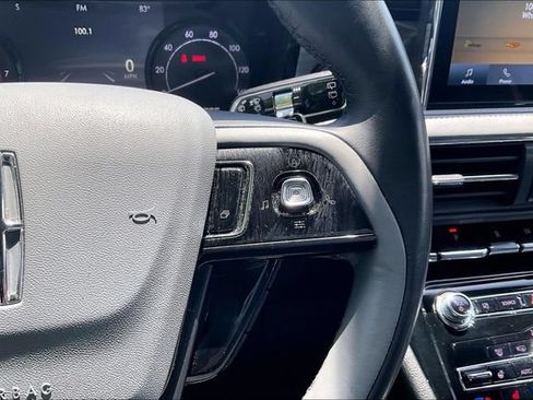 Used 2022 Lincoln Corsair FWD w/ Premium Package image 19