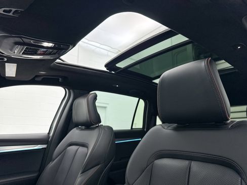 Used 2024 Jeep Wagoneer Launch Edition image 4