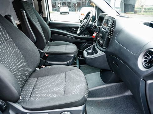 Used 2022 Mercedes-Benz Metris image 14
