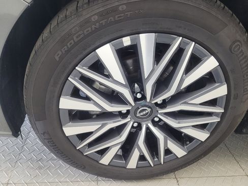 Used 2025 Nissan Altima 2.5 SV FWD image 31