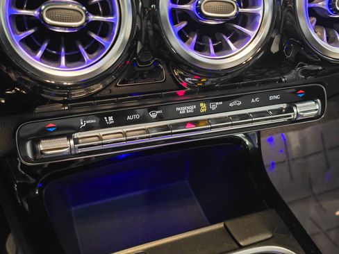 Used 2022 Mercedes-Benz A 220 4MATIC image 15