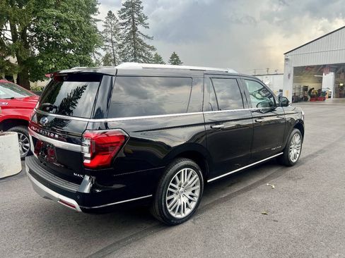 Used 2023 Ford Expedition Max Platinum AWD/4WD image 5