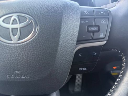 Used 2025 Toyota Camry SE w/ Convenience Package AWD/4WD image 31