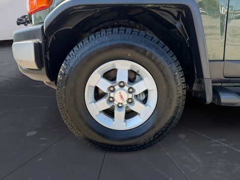 Used 2011 Toyota FJ Cruiser 4WD w/ Convenience Pkg image 28