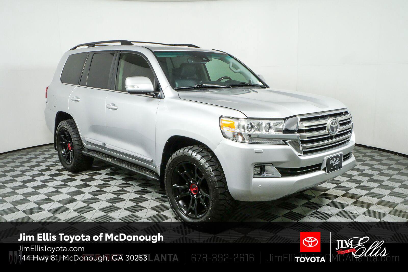 Used 2017 Toyota Land Cruiser AWD/4WD image 1
