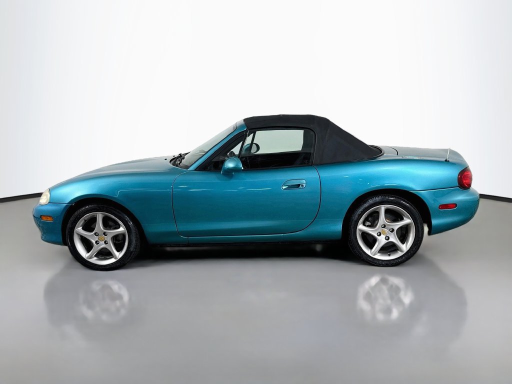 Used 2003 MAZDA MX-5 Miata RWD image 6
