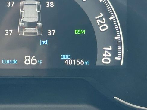 Used 2025 Toyota RAV4 XLE w/ Convenience Package FWD image 29