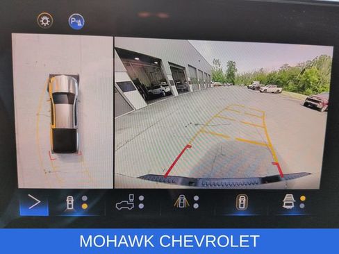 Certified 2023 Chevrolet Colorado Trail Boss w/ Technology Package AWD/4WD image 16
