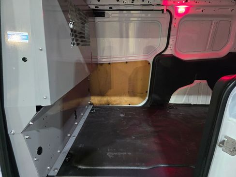 Used 2016 Ford Transit Connect XL image 23