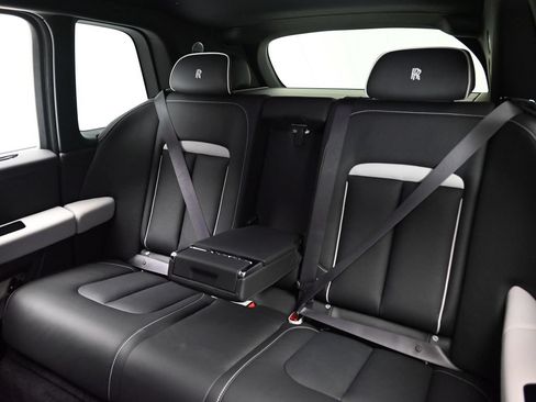 New 2027 Rolls-Royce Cullinan Black Badge AWD/4WD image 19