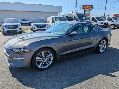 Certified 2021 Ford Mustang Premium w/ Pony Package RWD image 8