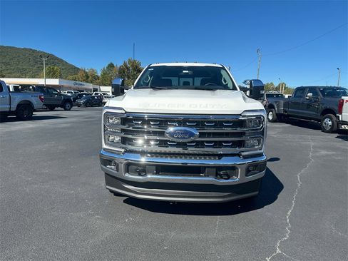 New 2026 Ford F350 Lariat w/ Chrome Package image 2