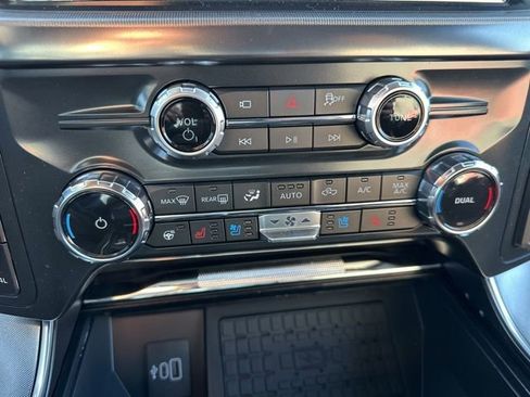 New 2025 Ford F150 Platinum w/ FX4 Off-Road Package image 22