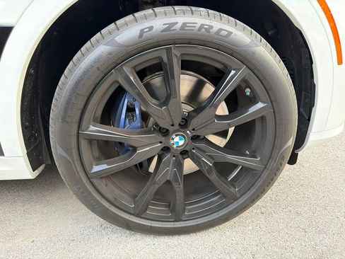 Used 2025 BMW X7 xDrive40i w/ M Sport Package AWD/4WD image 5