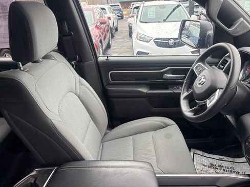 Used 2024 RAM 1500 Big Horn AWD/4WD image 38