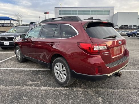 Used 2017 Subaru Outback 2.5i Premium image 5