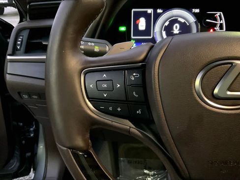 Used 2019 Lexus ES 300h image 23