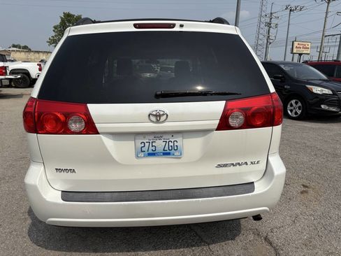 Used 2010 Toyota Sienna image 10