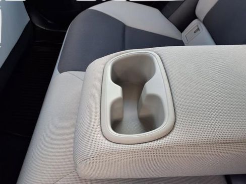 Used 2025 Toyota Corolla LE w/ Convenience Package image 11