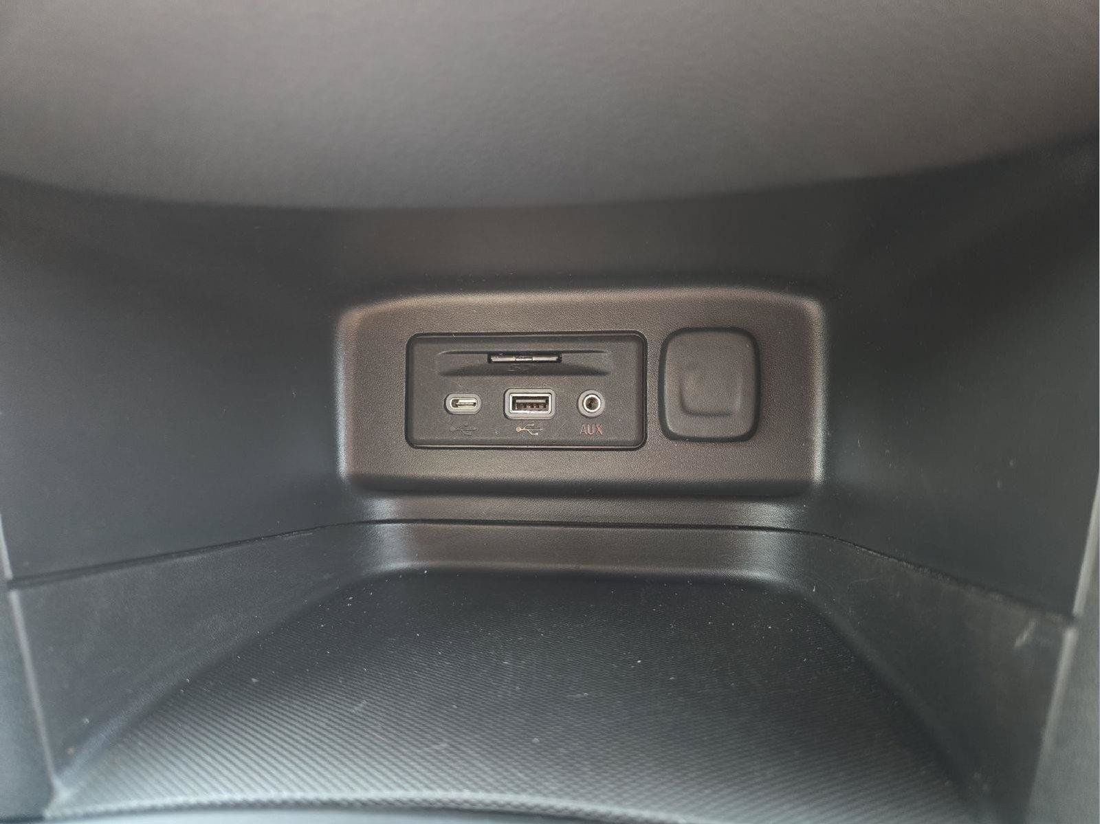 Used 2020 Chevrolet Equinox LT w/ Sport Edition AWD/4WD image 26
