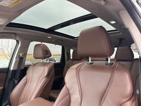 Used 2023 Acura MDX SH-AWD w/ Technology Package image 11