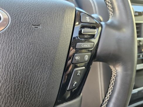 Used 2023 INFINITI QX80 Premium Select w/ All-Season Package image 28