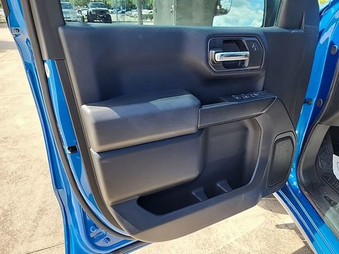 Used 2024 Chevrolet Silverado 1500 Custom image 11
