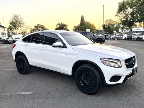 Used 2018 Mercedes-Benz GLC 300 4MATIC Coupe image 6