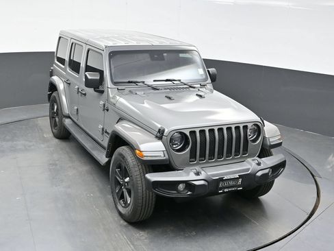 Used 2023 Jeep Wrangler Unlimited Sahara AWD/4WD image 34