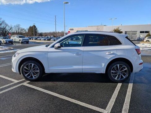 Certified 2024 Audi Q5 2.0T Premium Plus image 4