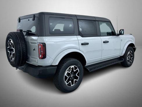 New 2026 Ford Bronco Outer Banks AWD/4WD image 5