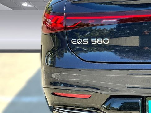 Used 2022 Mercedes-Benz EQS 580 4MATIC Sedan image 7