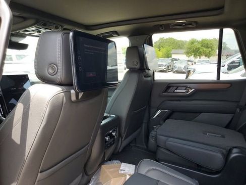New 2026 GMC Yukon Denali AWD/4WD image 10