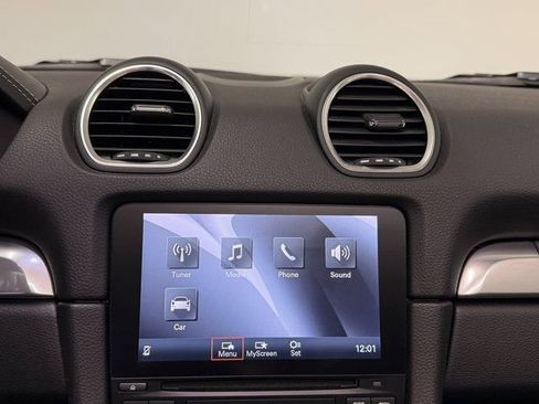 Certified 2024 Porsche 718 Boxster Style Edition image 27