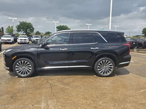 Used 2023 Hyundai Palisade Calligraphy image 8