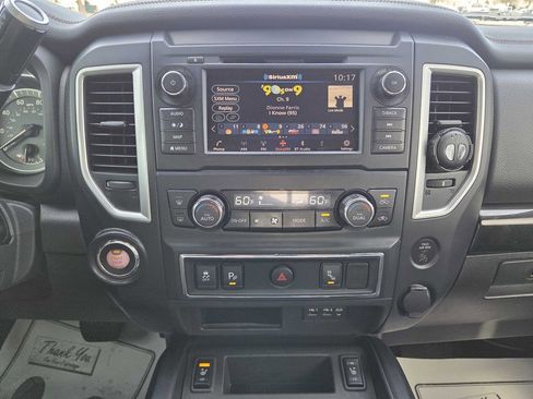 Used 2019 Nissan Titan SL w/ Midnight Edition image 25