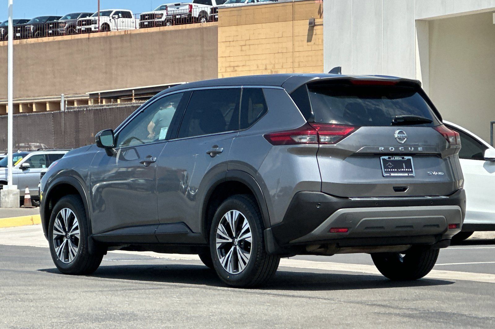 Used 2021 Nissan Rogue SV AWD/4WD image 5