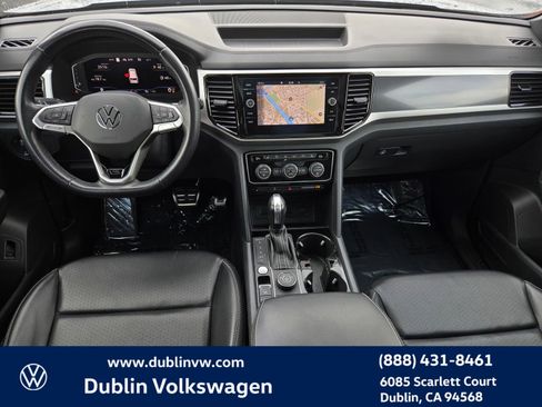 Certified 2022 Volkswagen Atlas Cross Sport SEL R-Line image 14