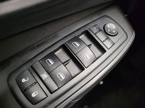 Used 2014 Jeep Cherokee Latitude w/ Comfort/Convenience Group image 27